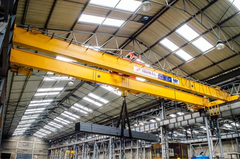 Manufacturing and selling industrial overhead bridge cranes (single tips